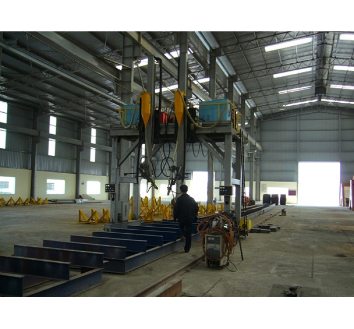 雙絲雙弧箱型梁焊機(jī)